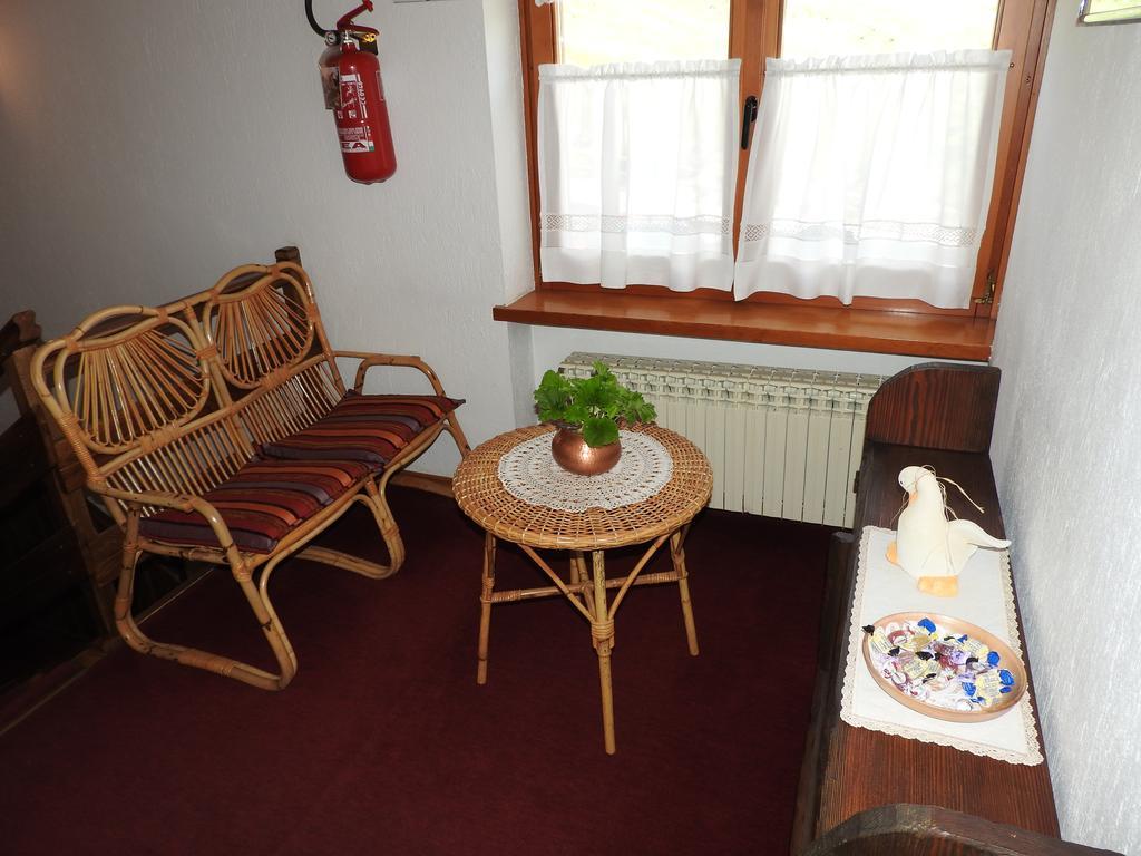 Hotel Le Clocher Champoluc Exterior photo